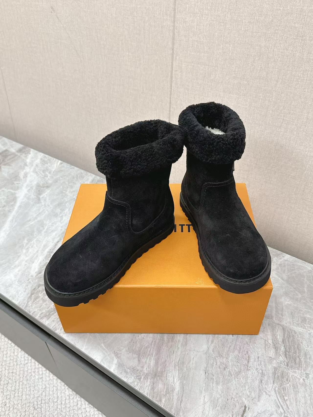 LV高品質スエードショートブーツ【50％割引+送料無料】