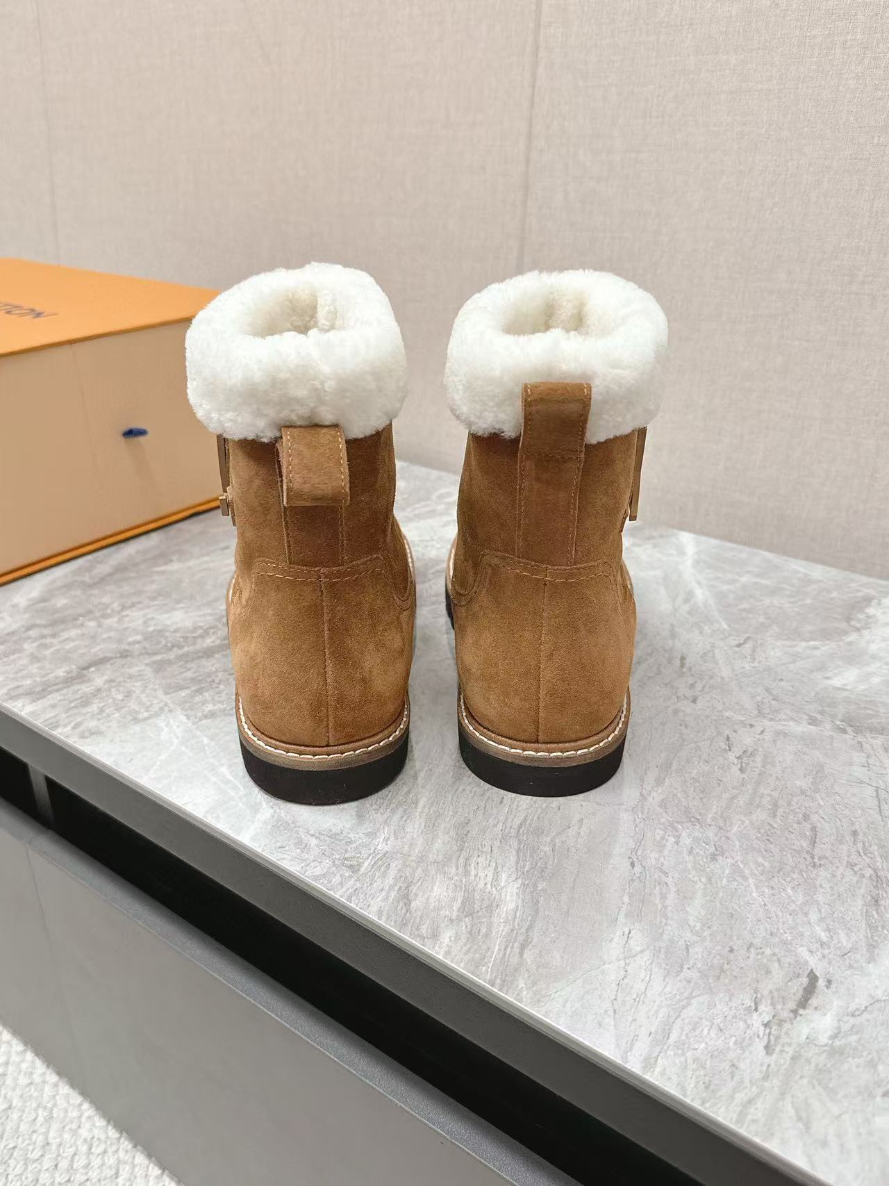 LV高品質スエードショートブーツ【50％割引+送料無料】