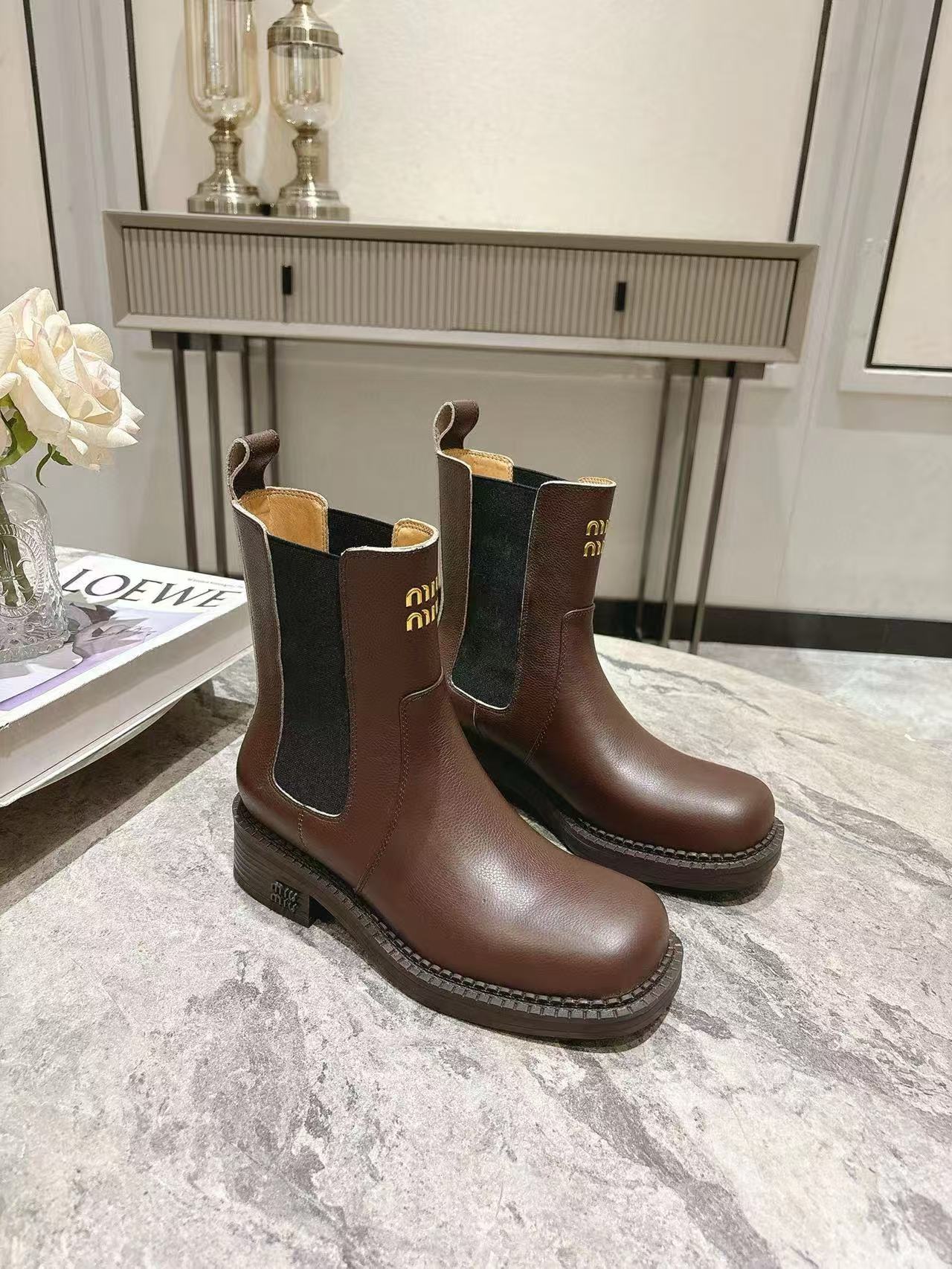 M1UM1U 上質シンプル牛革ショートブーツ【50％割引+送料無料】