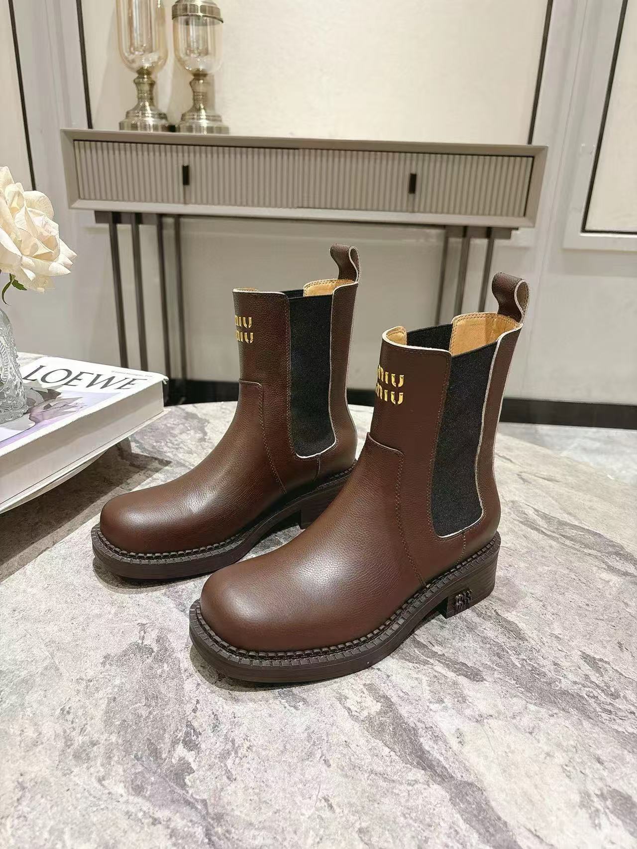 M1UM1U 上質シンプル牛革ショートブーツ【50％割引+送料無料】