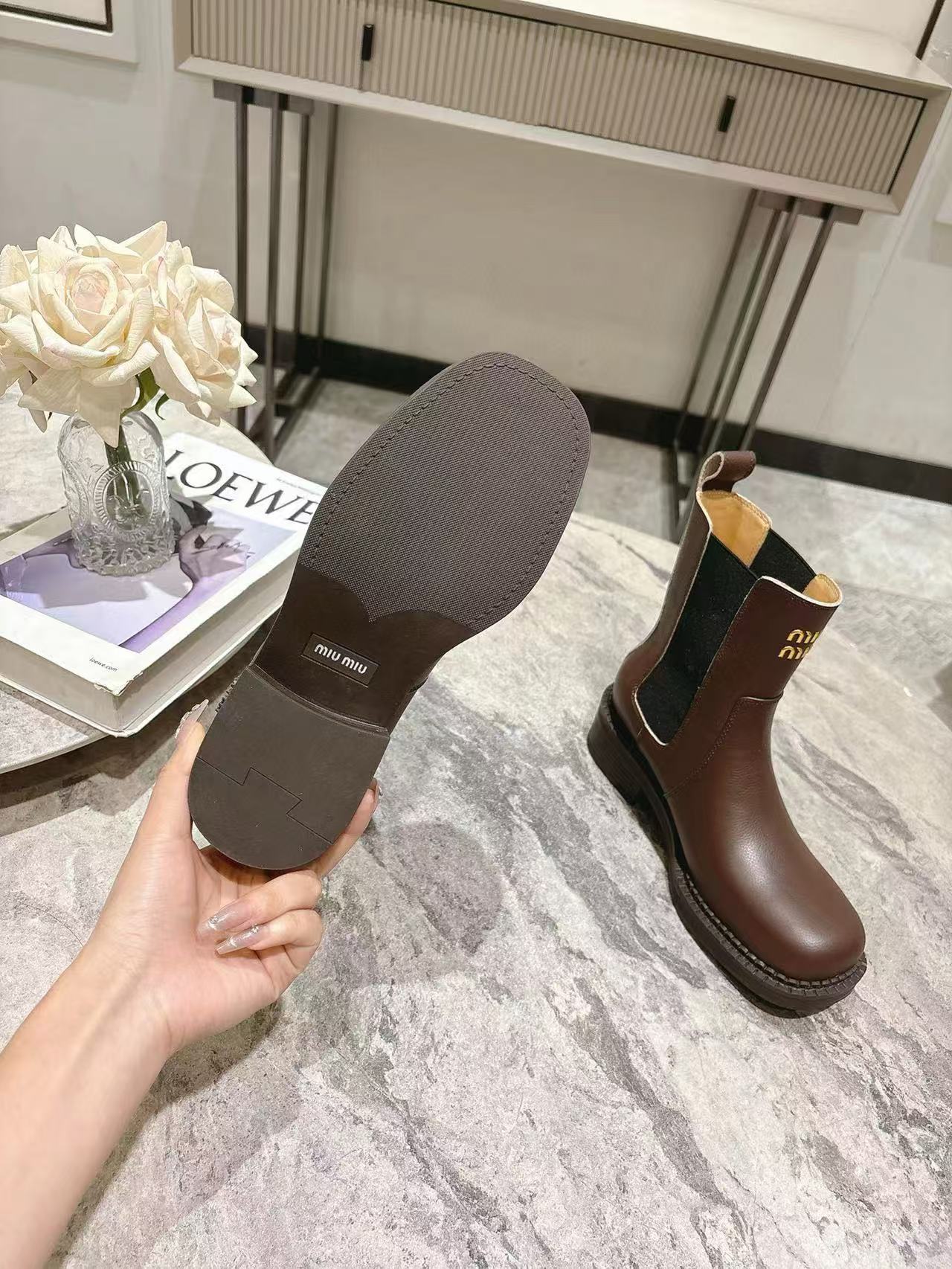 M1UM1U 上質シンプル牛革ショートブーツ【50％割引+送料無料】