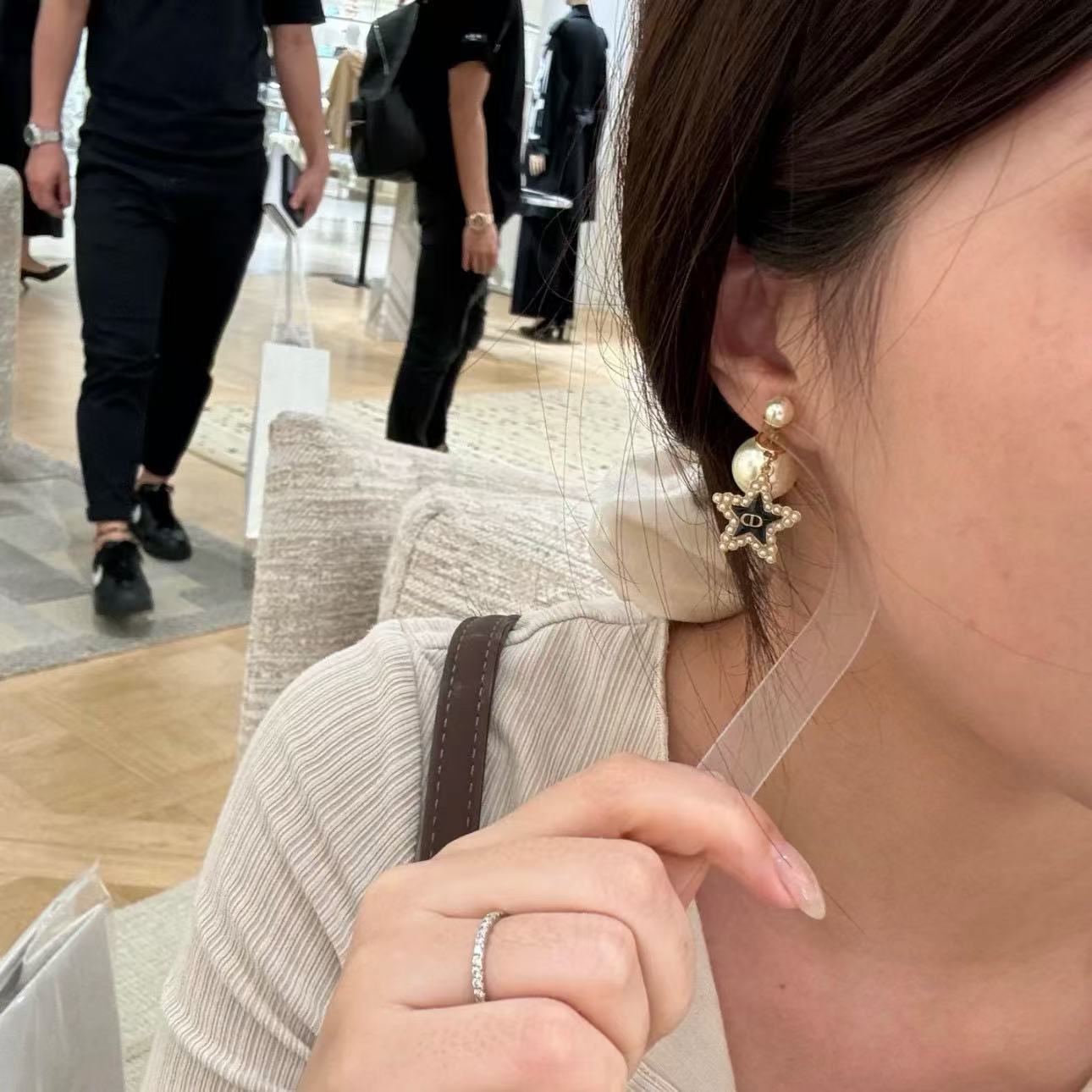 DI0R 樹脂五芒星パールイヤリング【50％割引+送料無料】