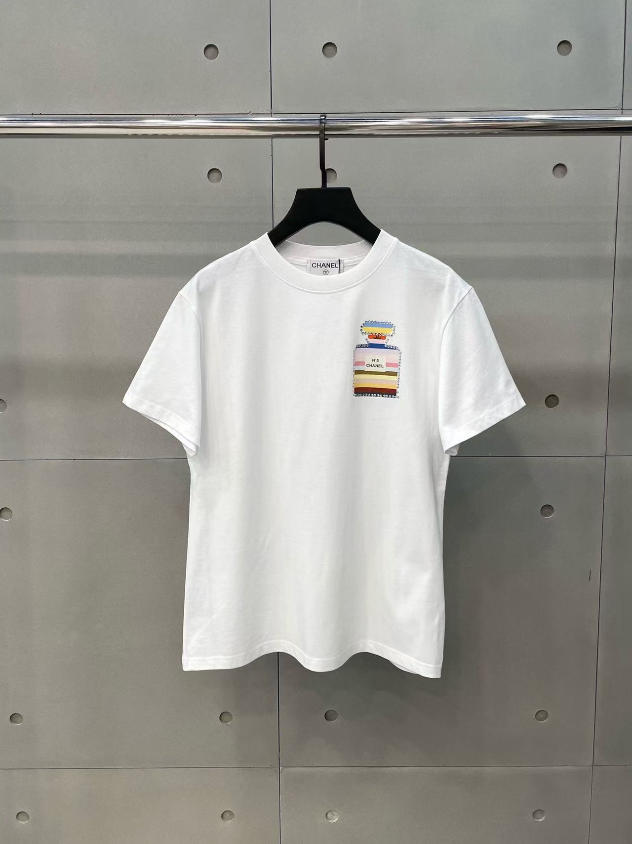 CHANE1 シンプル香水ボトルTシャツ【50％割引+送料無料】