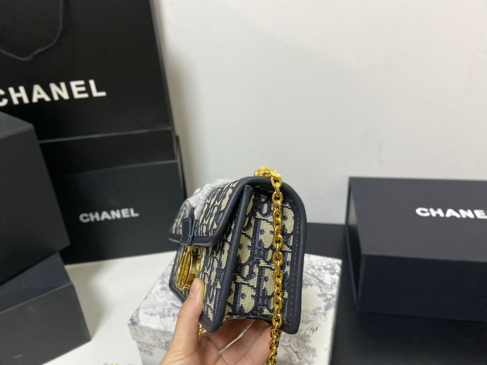 DI0R CD老眼チェーンバッグ【50％割引+送料無料】