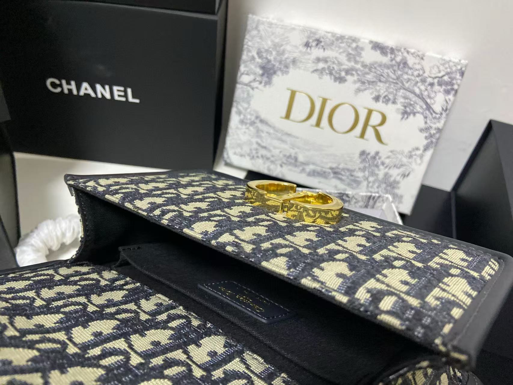 DI0R CD老眼チェーンバッグ【50％割引+送料無料】