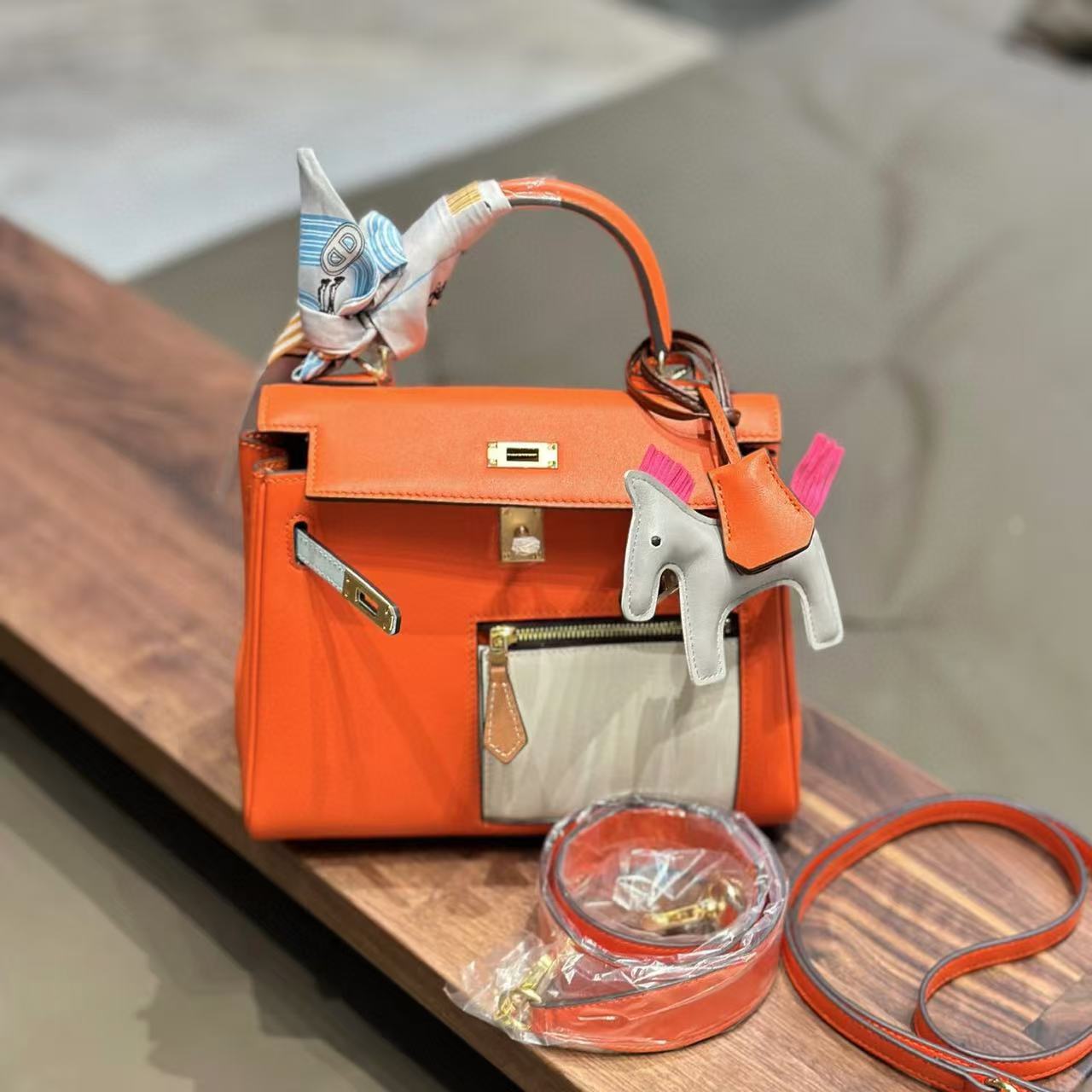 HERME5 kelly 25cm swiftハンドバッグ【50％割引+送料無料】