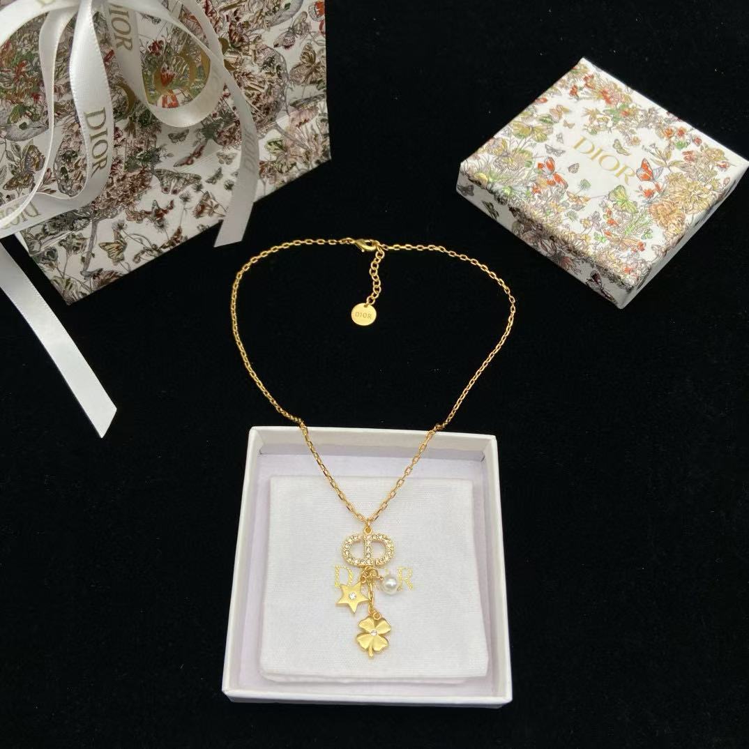 DI0R 四つ葉のクローバー 五芒星ネックレス【50％割引+送料無料】