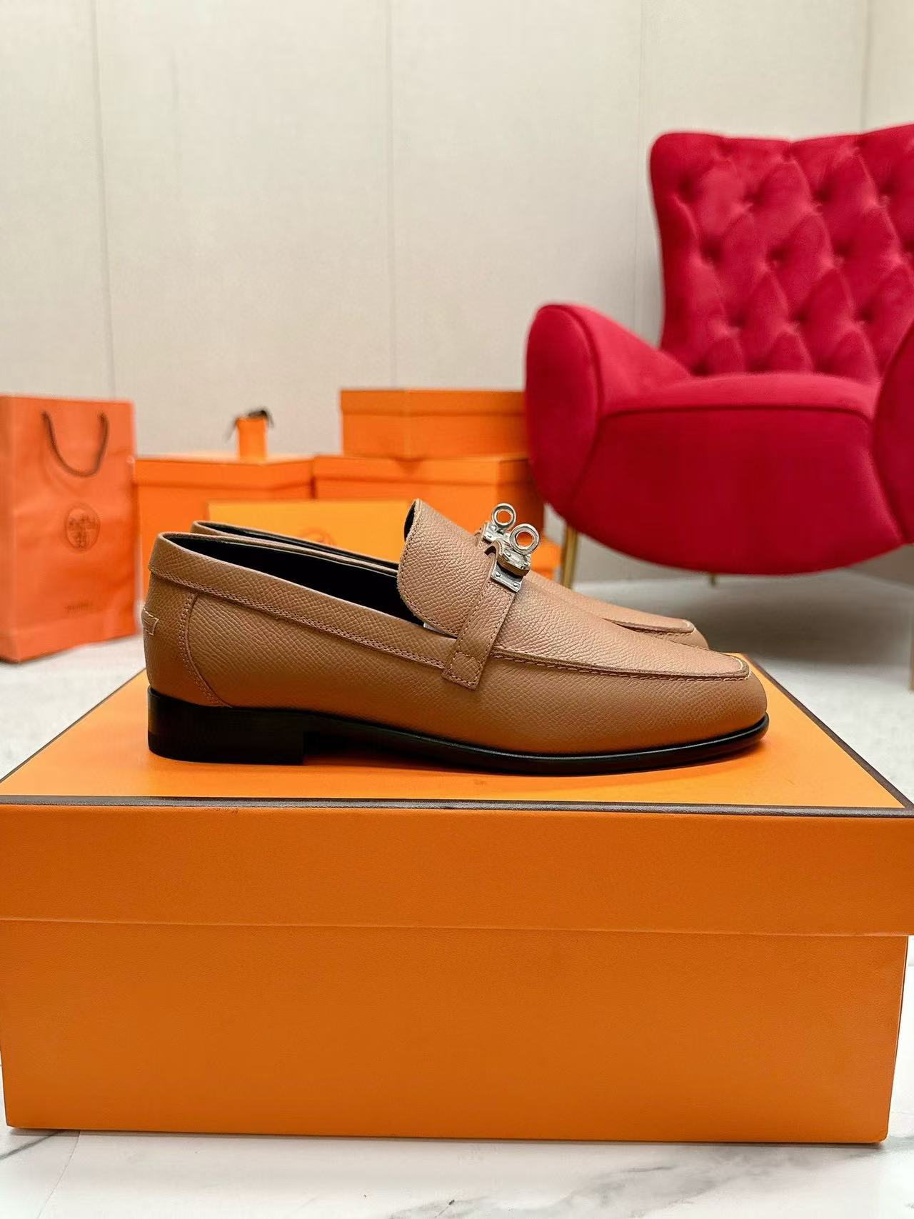 HERME5高品質シンプルなローファー【50％割引+送料無料】