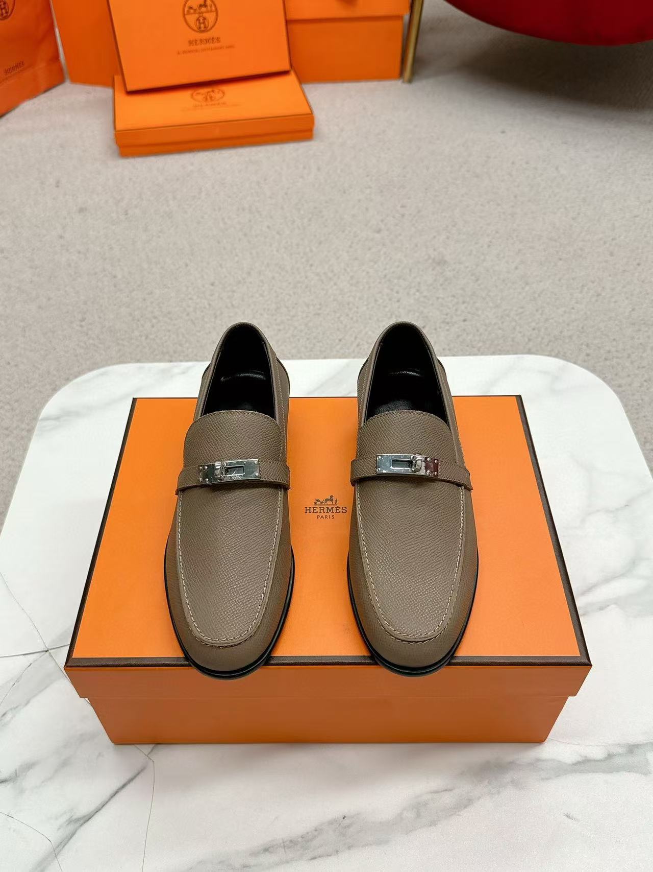 HERME5高品質シンプルなローファー【50％割引+送料無料】