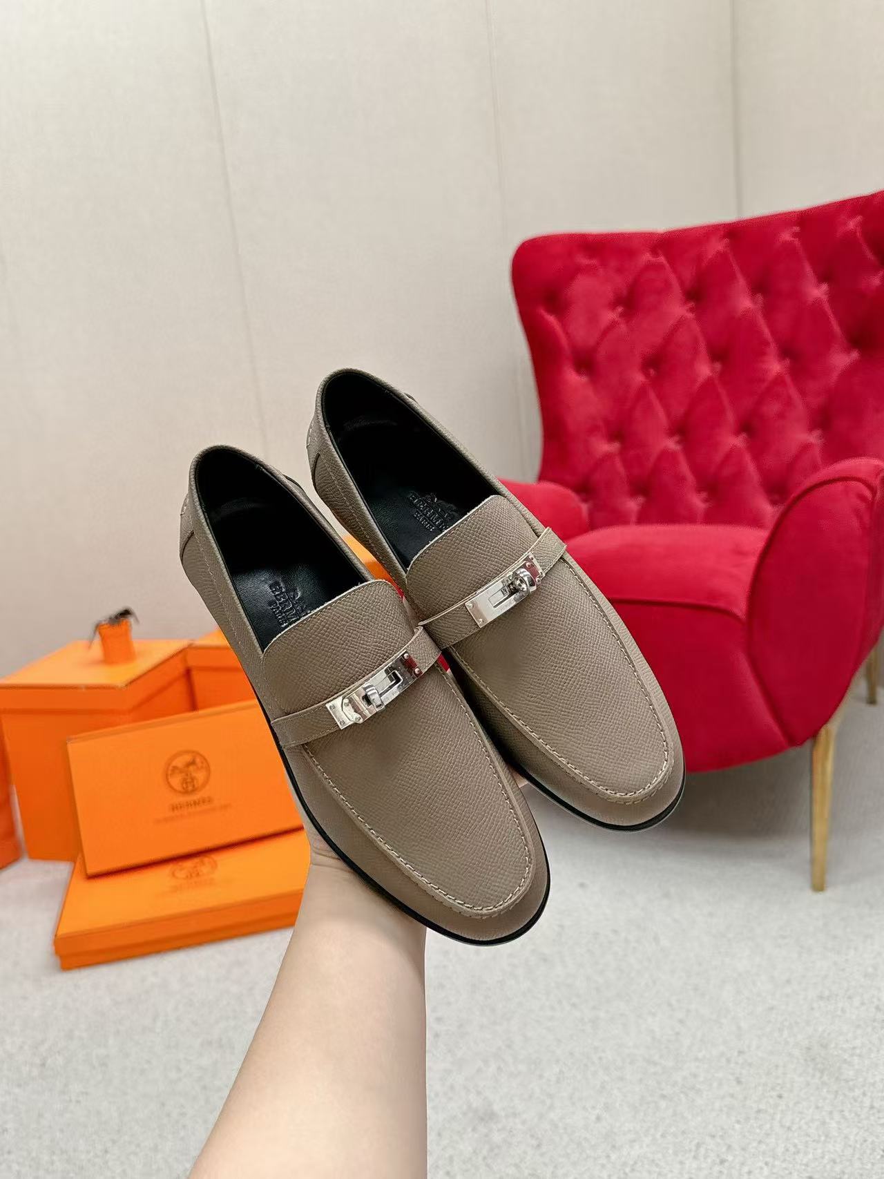 HERME5高品質シンプルなローファー【50％割引+送料無料】