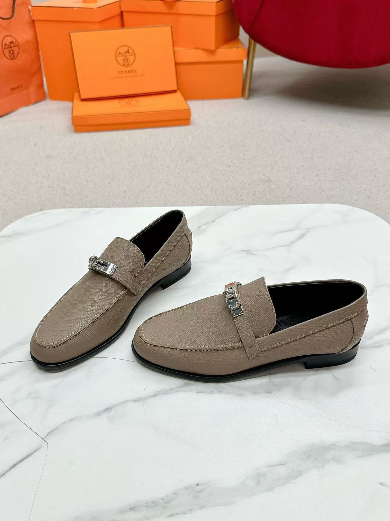 HERME5高品質シンプルなローファー【50％割引+送料無料】