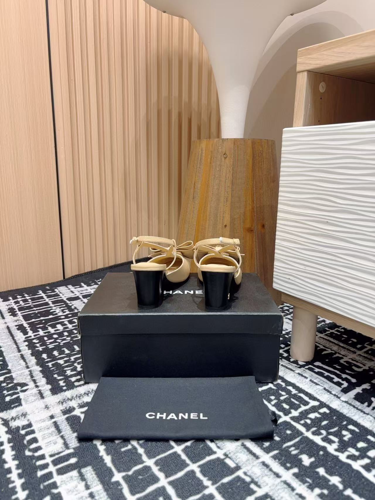 CHANE1 高品質バタフライ太ヒール靴【50％割引+送料無料】