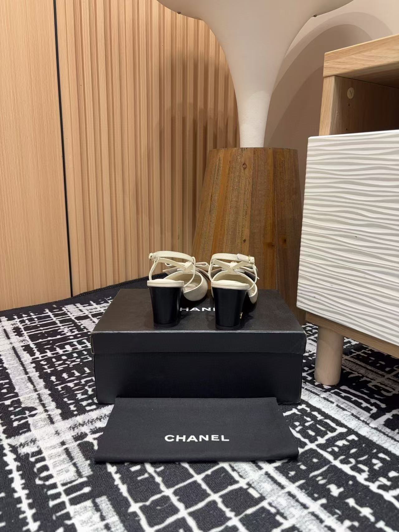 CHANE1 高品質バタフライ太ヒール靴【50％割引+送料無料】