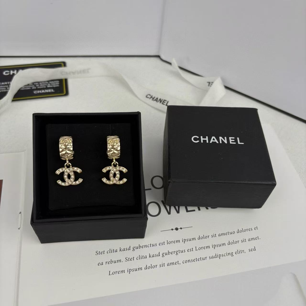 CHANE1 フルダイヤモンド ダブルC イヤーフック【50％割引+送料無料】