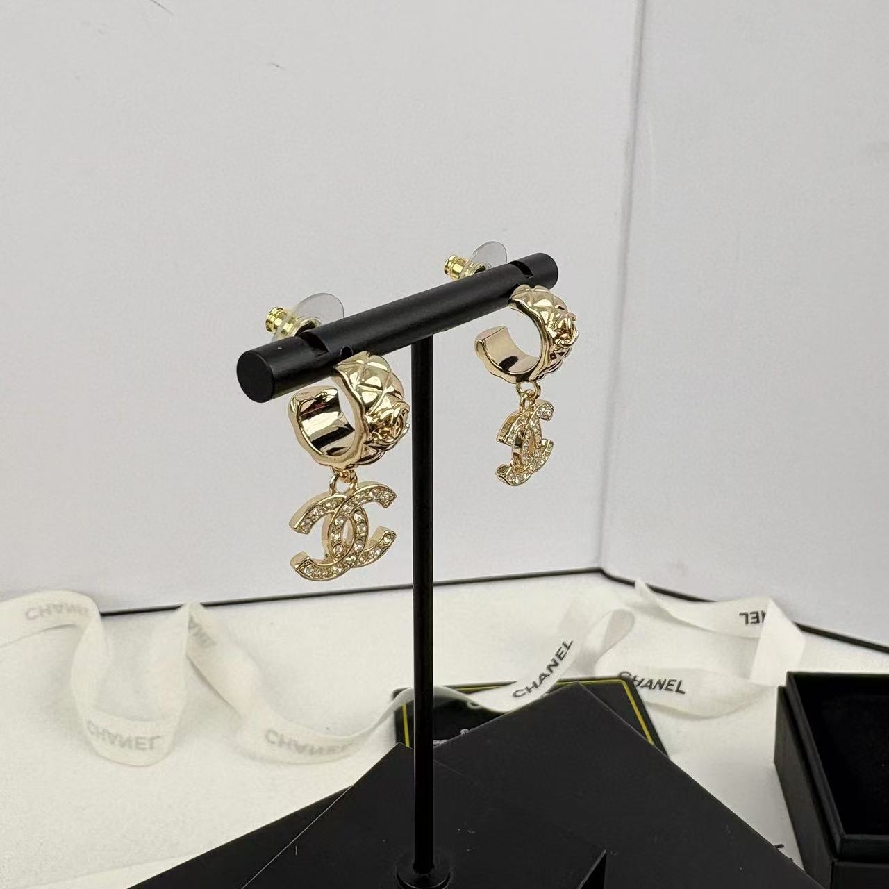 CHANE1 フルダイヤモンド ダブルC イヤーフック【50％割引+送料無料】