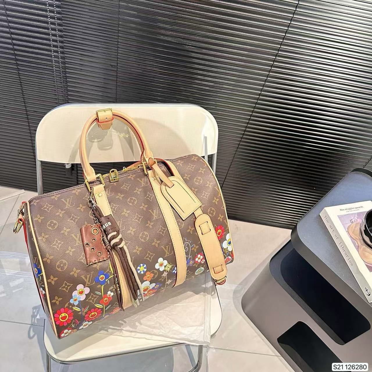 LVプリントトラベルバッグ【50％割引+送料無料】