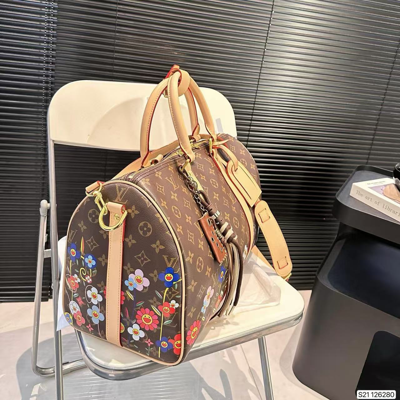 LVプリントトラベルバッグ【50％割引+送料無料】