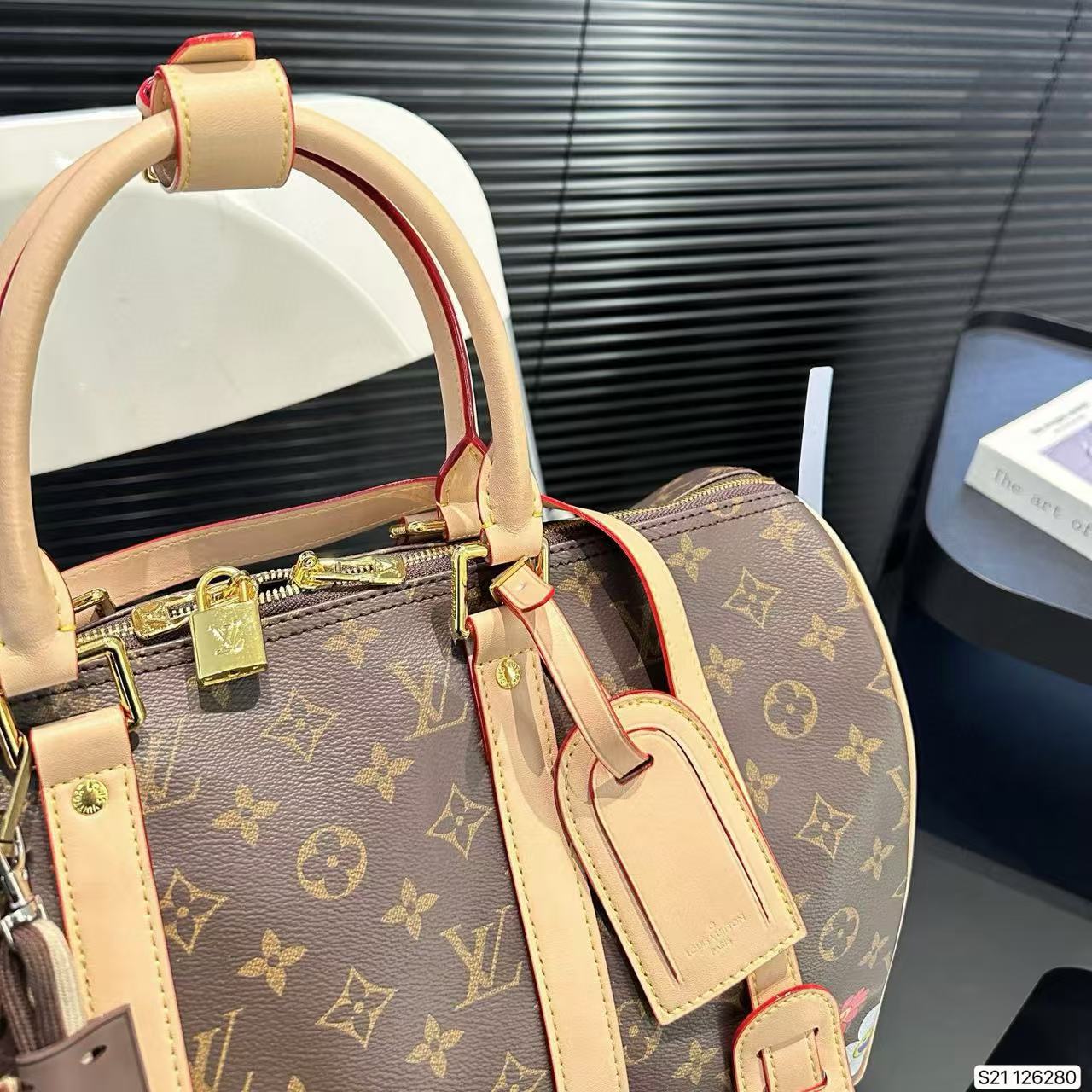 LVプリントトラベルバッグ【50％割引+送料無料】