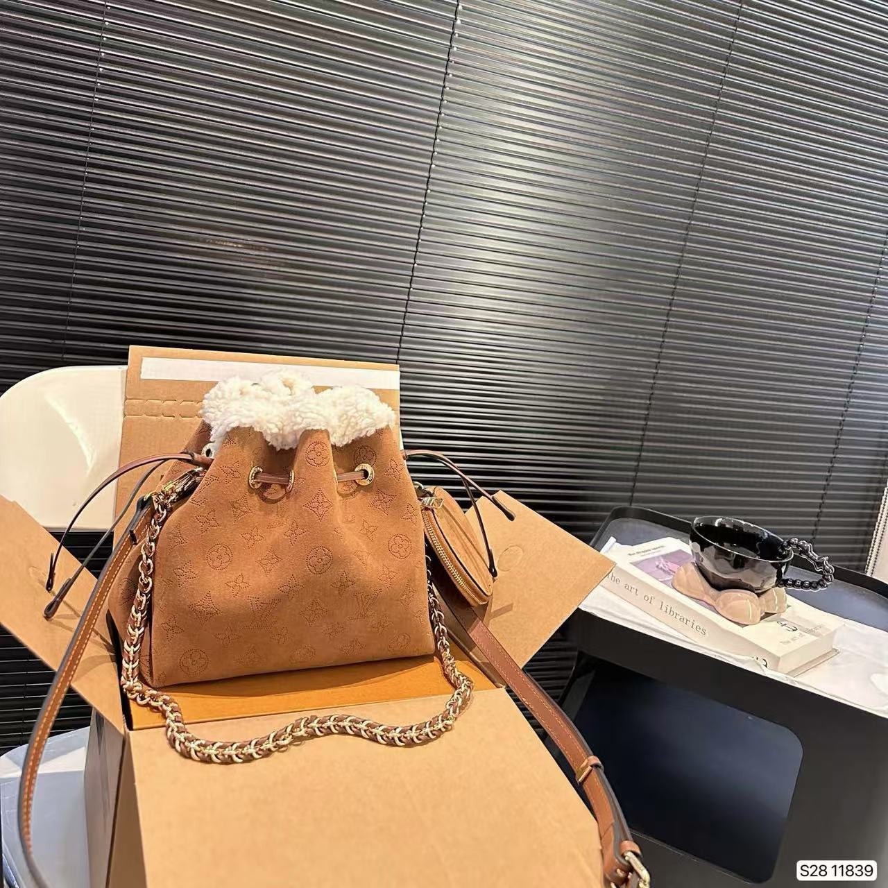 LV ラムスキン ディアスキン バケットバッグ【50％割引+送料無料】