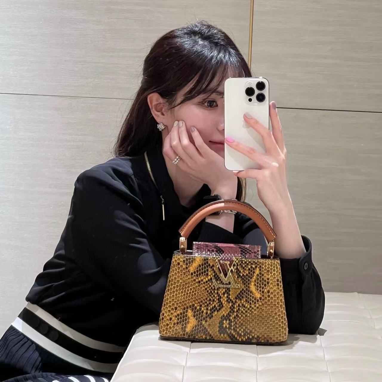 LV Capucines ハンドバッグ【50％割引+送料無料】