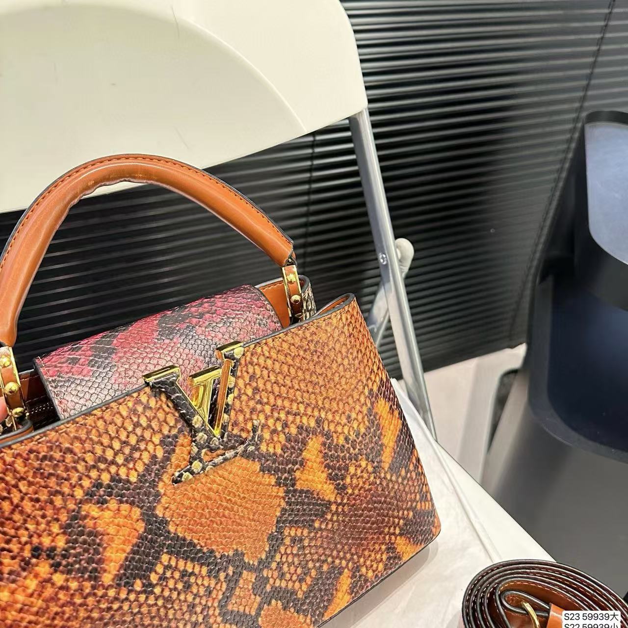 LV Capucines ハンドバッグ【50％割引+送料無料】