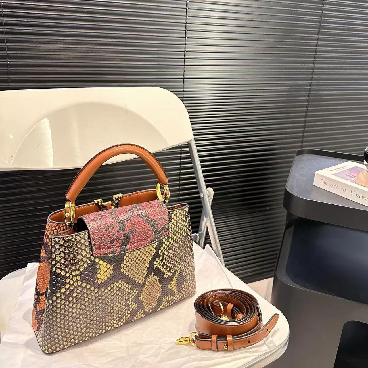 LV Capucines ハンドバッグ【50％割引+送料無料】