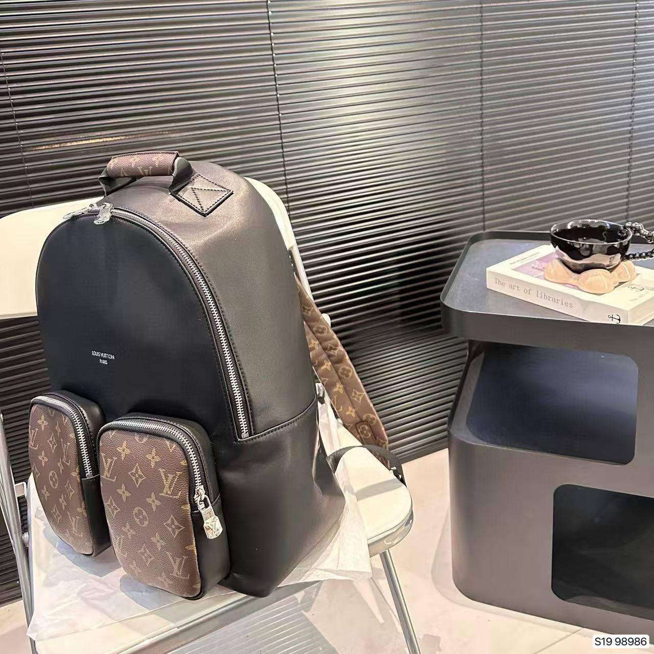 LV ユニセックス老眼用バックパック【50％割引+送料無料】