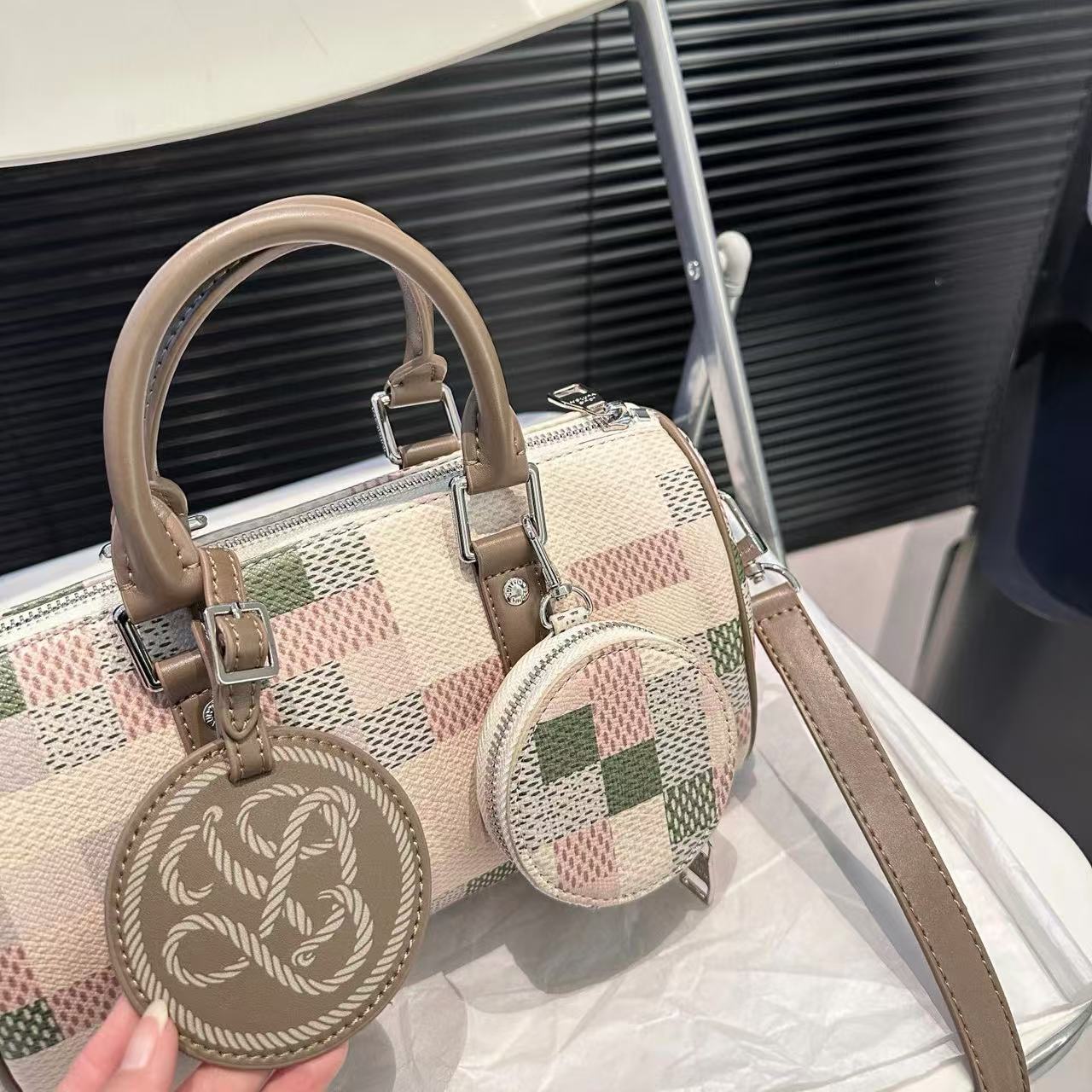 LV チェッカーボード ハンドバッグ【50％割引+送料無料】