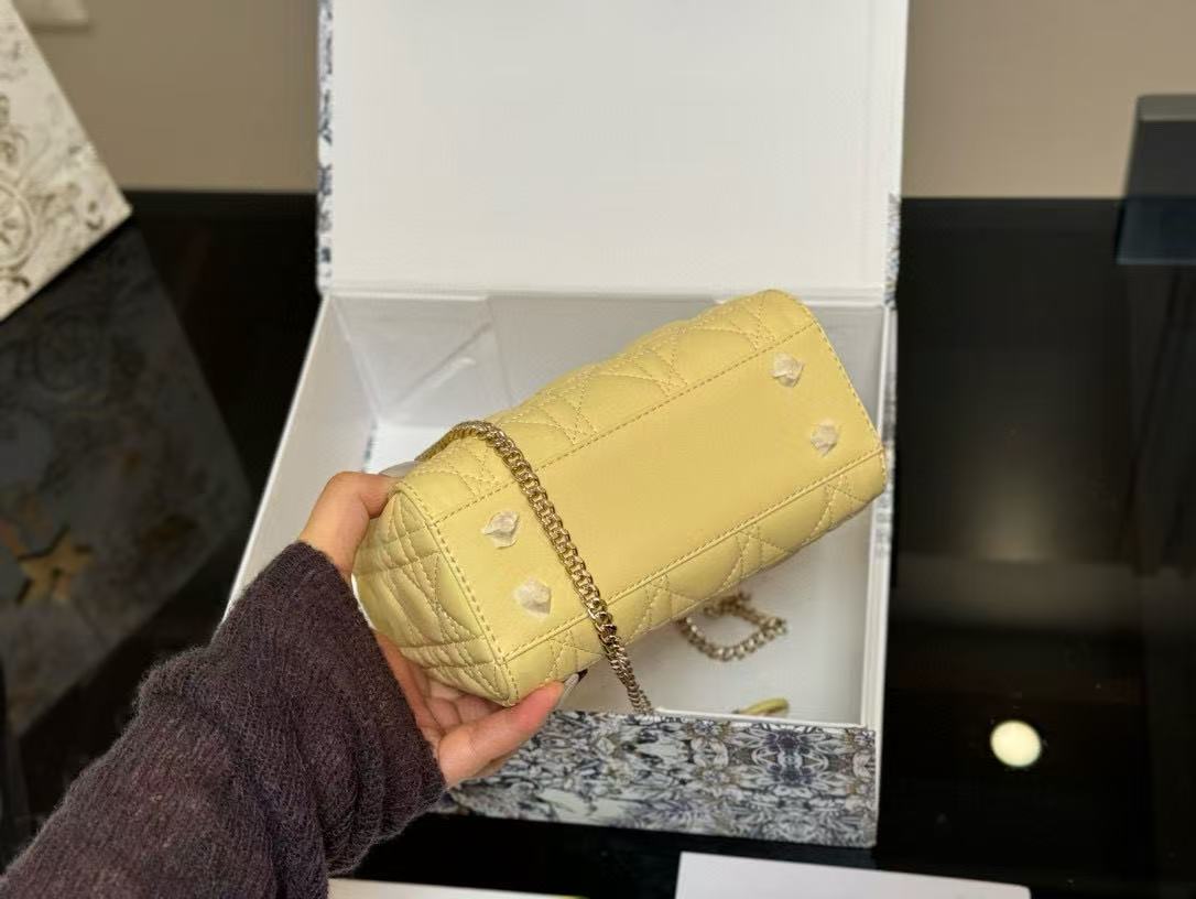 DI0R lady黄色のハンドバッグ【50％割引+送料無料】