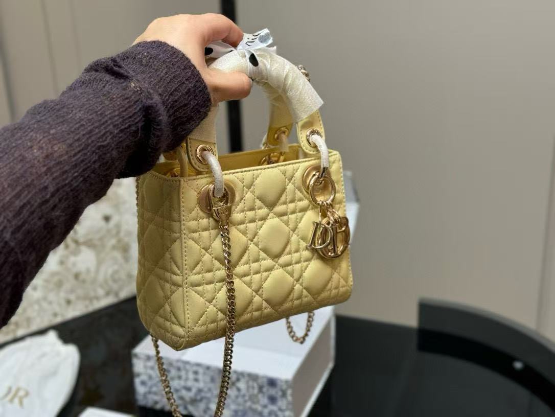 DI0R lady黄色のハンドバッグ【50％割引+送料無料】