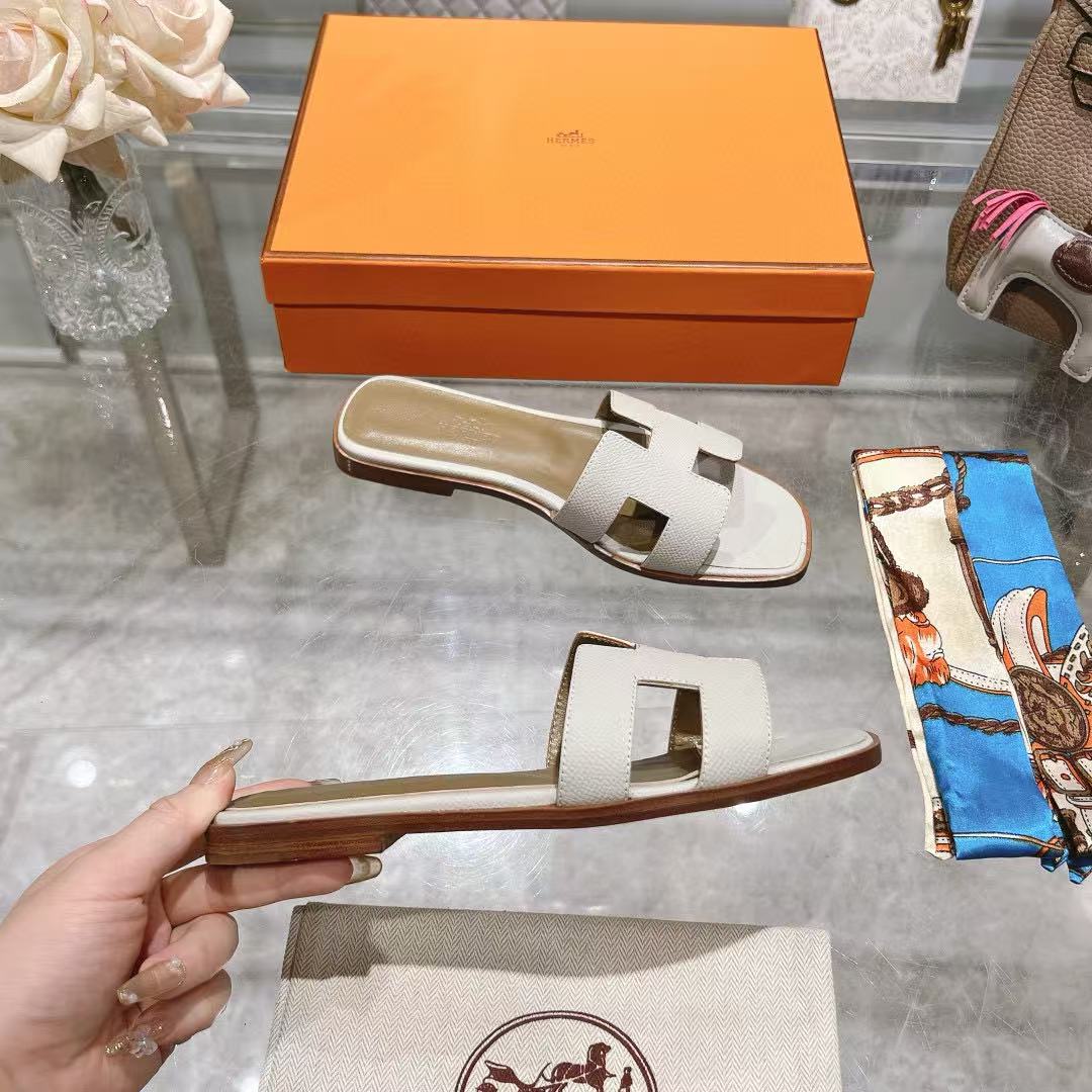 HERME5 上質な牛革スリッパ【50％割引+送料無料】