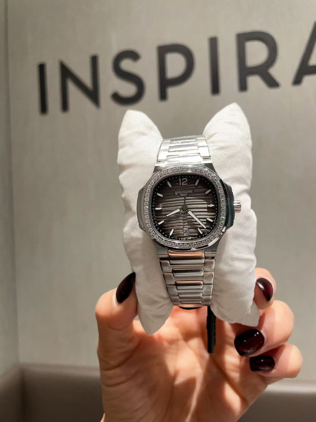 PATEK PH1LIPPE ノーチラス 7118 シリーズ レディース時計【50％割引+送料無料】