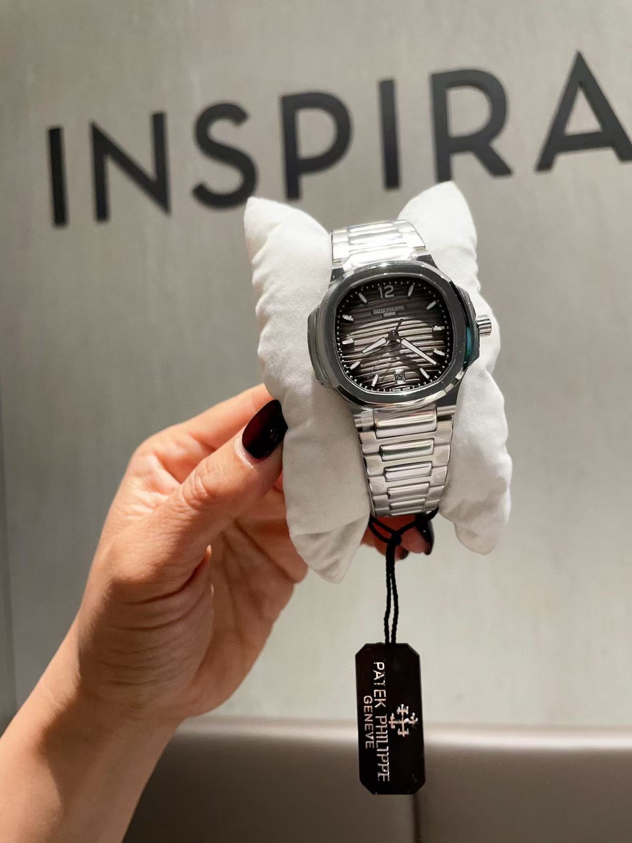 PATEK PH1LIPPE ノーチラス 7118 シリーズ シンプル レディース 腕時計【50％割引+送料無料】