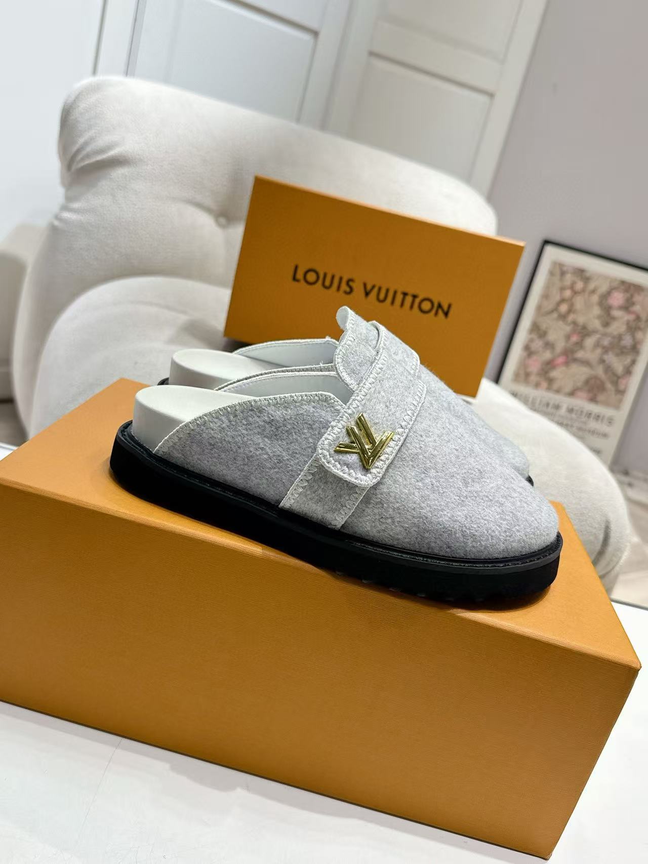 ＬＯＵＩＳ ＶＵＩＴＴＯＮ高品質のカップル用フラットスリッパ【50％割引+送料無料】