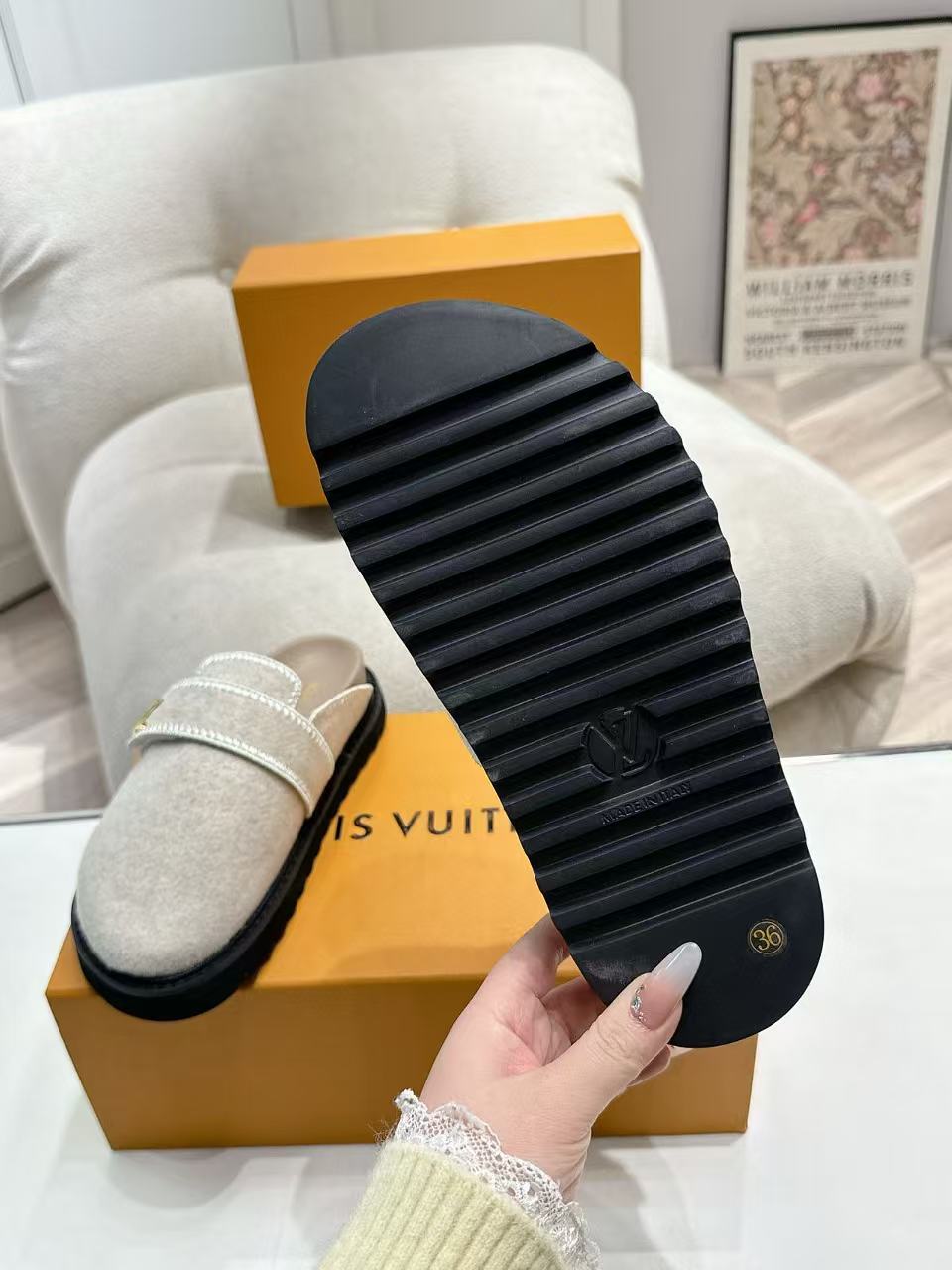 ＬＯＵＩＳ ＶＵＩＴＴＯＮ高品質のカップル用フラットスリッパ【50％割引+送料無料】