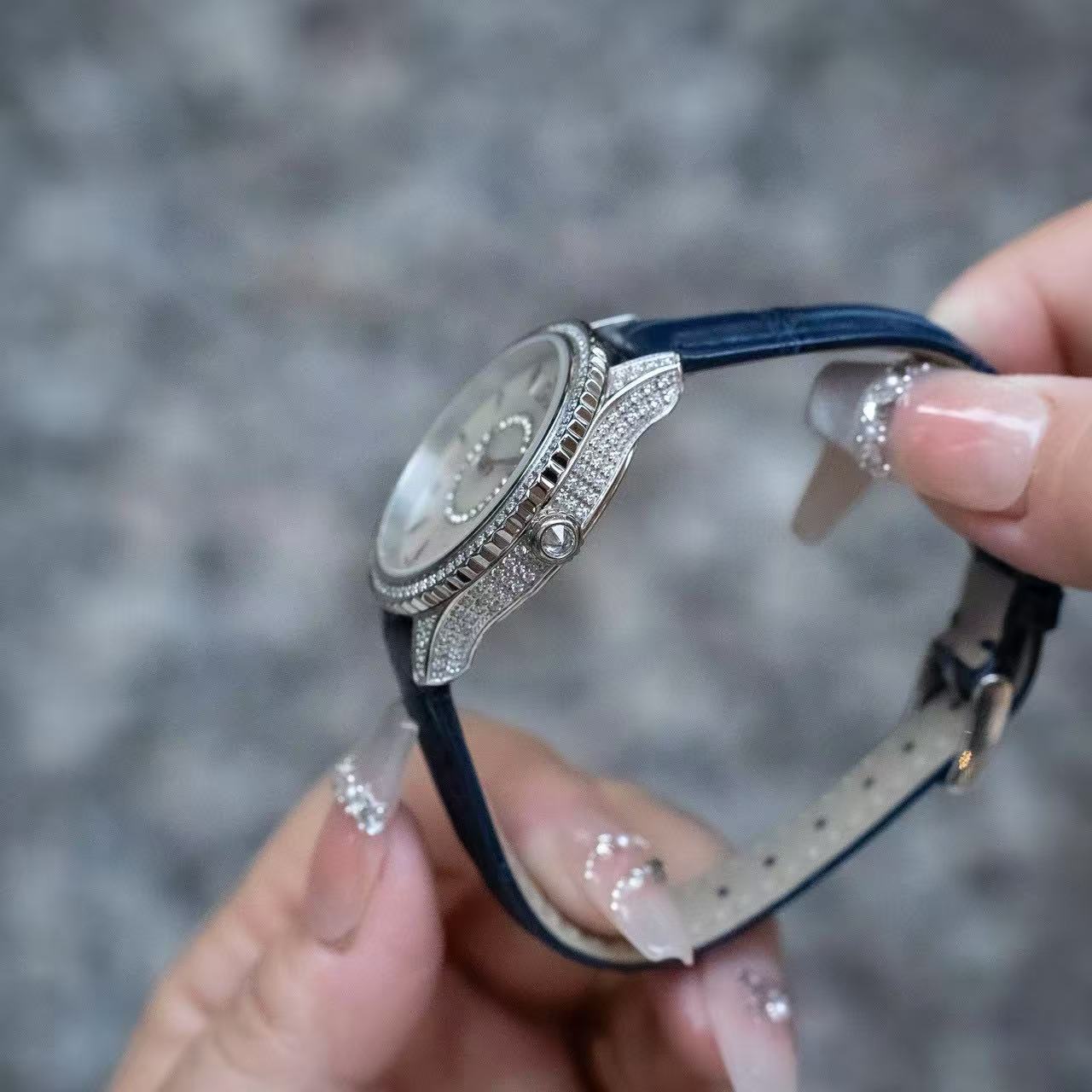 DI0R 高品質ダイヤモンドレディース腕時計【50％割引+送料無料】