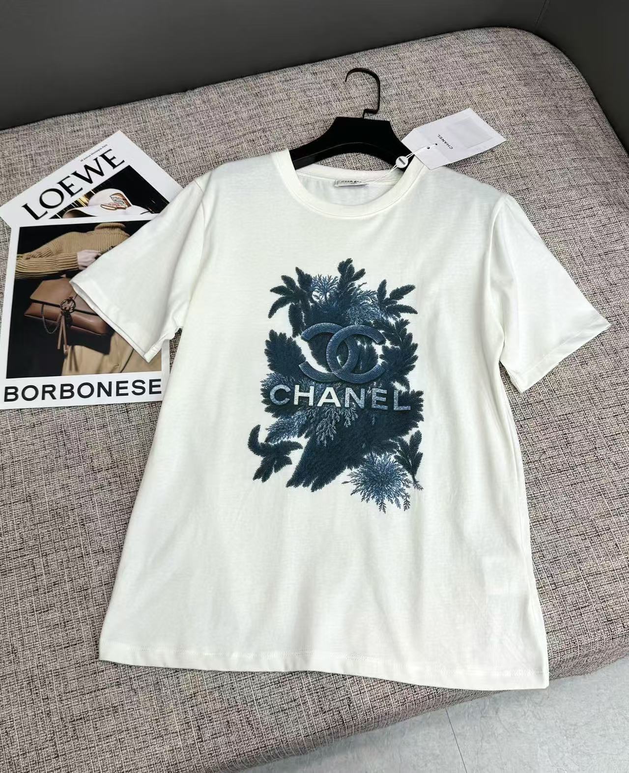 CHANE1 森の植物ロゴレタリングTシャツ【50％割引+送料無料】