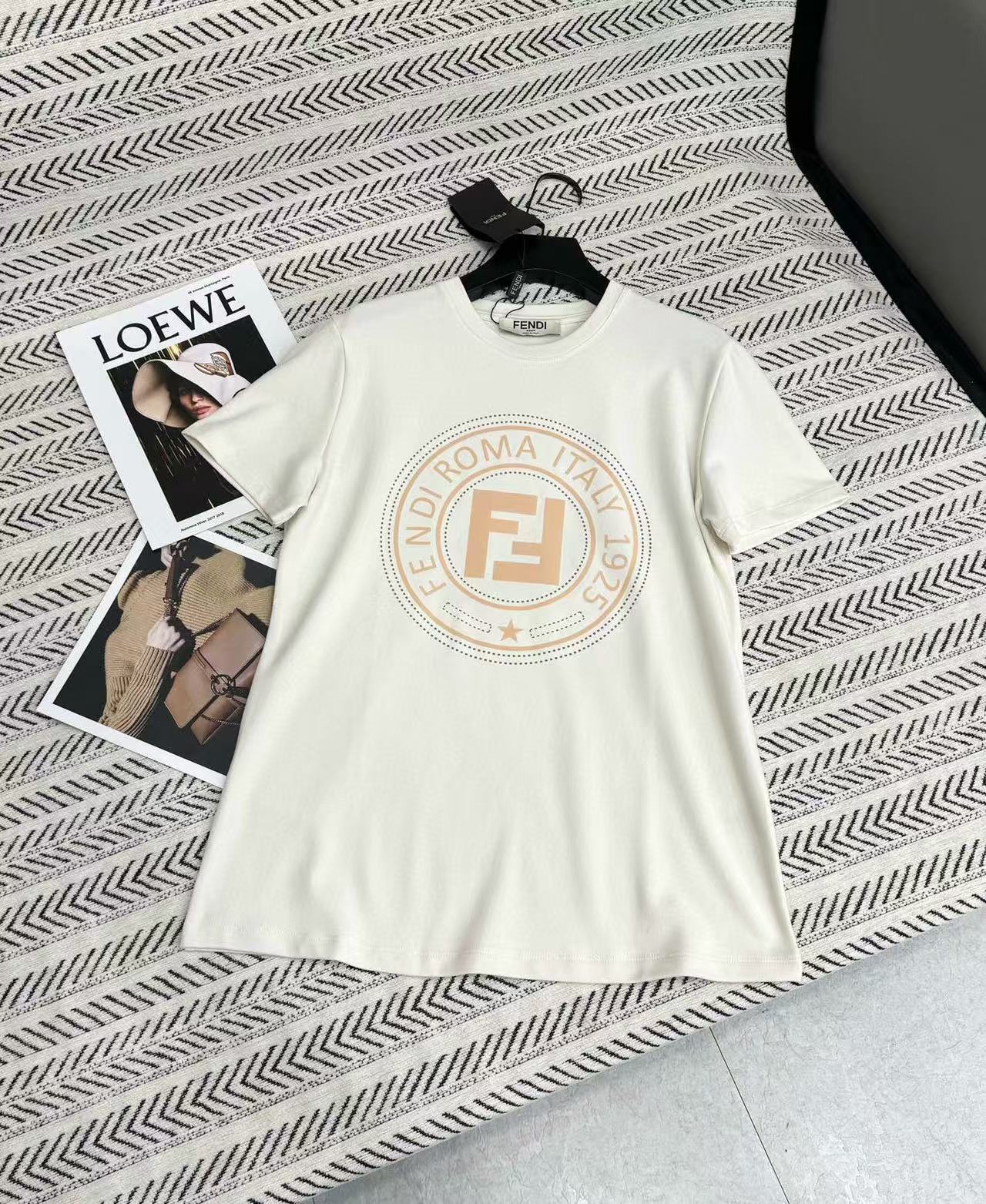 FEND1 フロック加工ダブルF文字プリントTシャツ【50％割引+送料無料】