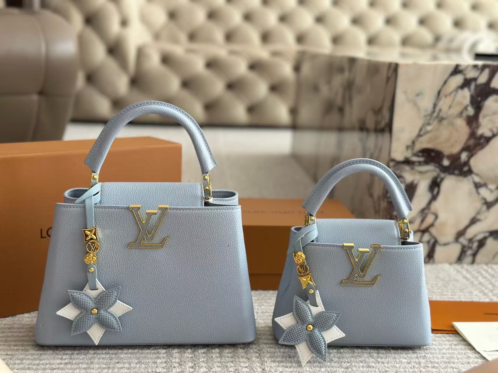 LV Capucinesメタルバックルハンドバッグ【50％割引+送料無料】