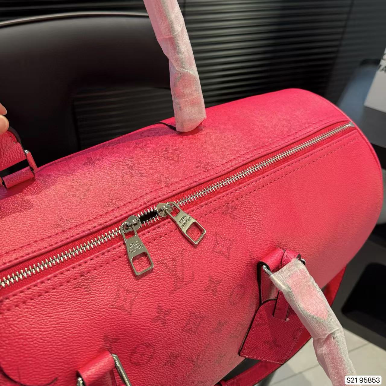 LV ユニセックス トラベルバッグ【50％割引+送料無料】