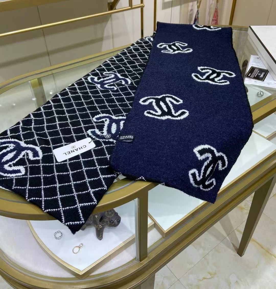 CHANE1 フルロゴ入りカシミアスカーフ【 50％割引+送料無料】