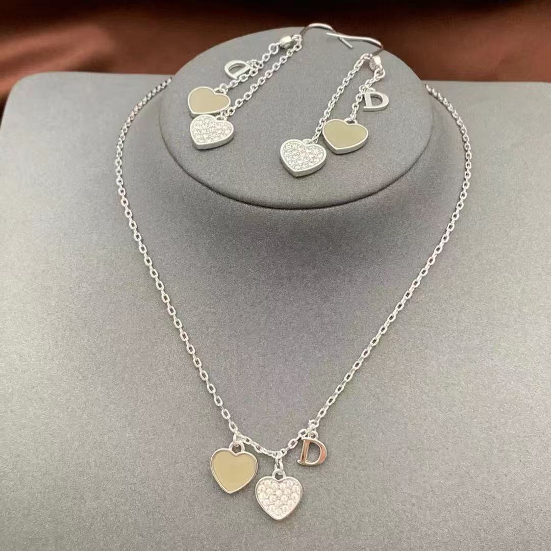 DI0R ハートピアス+ネックレス 2点セット【50％割引+送料無料】