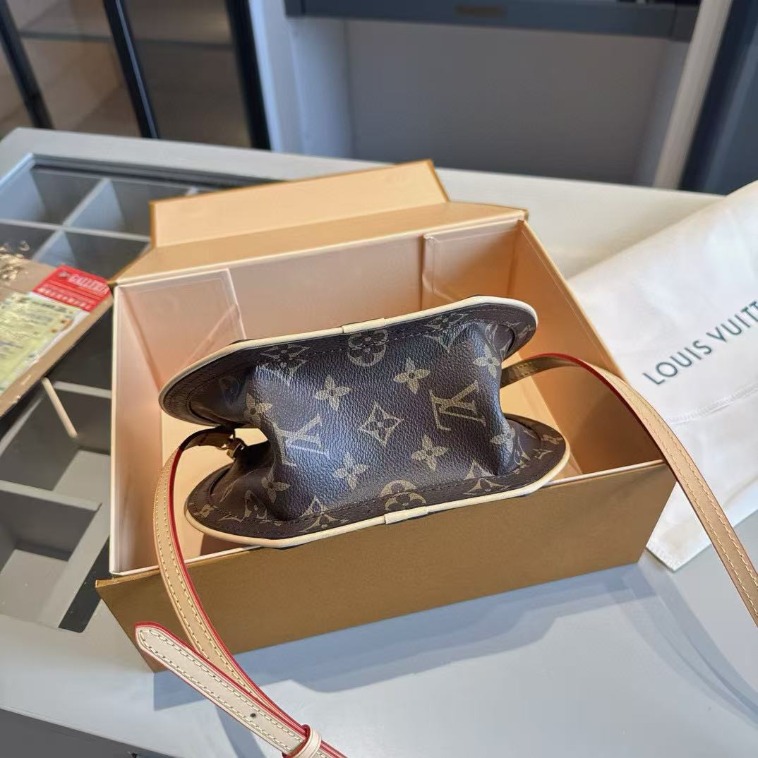 LV老眼用ラウンドハンドバッグ【50％割引+送料無料】