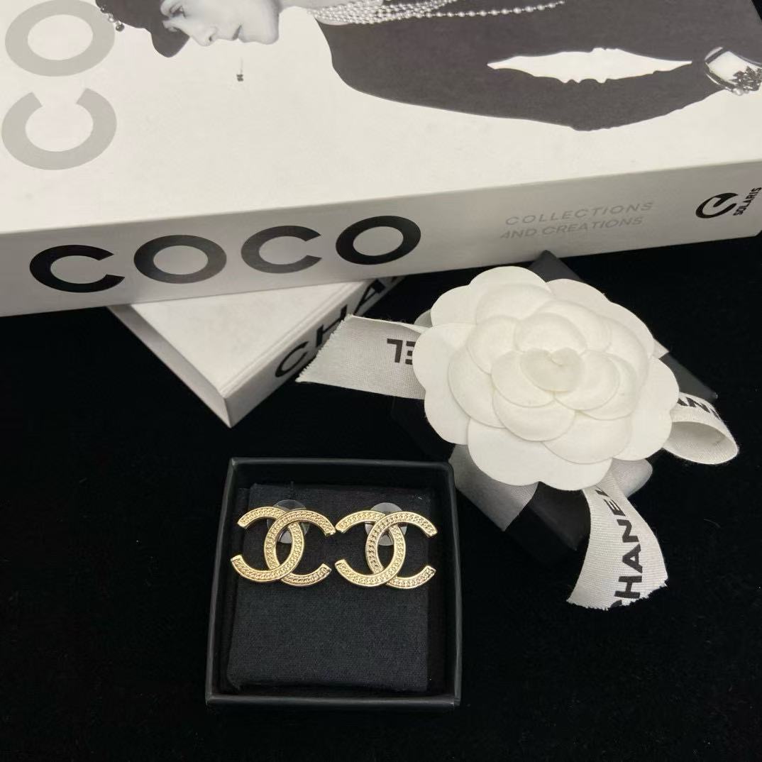 CHANE1 シンプルダブルCロゴピアス【50％割引+送料無料】