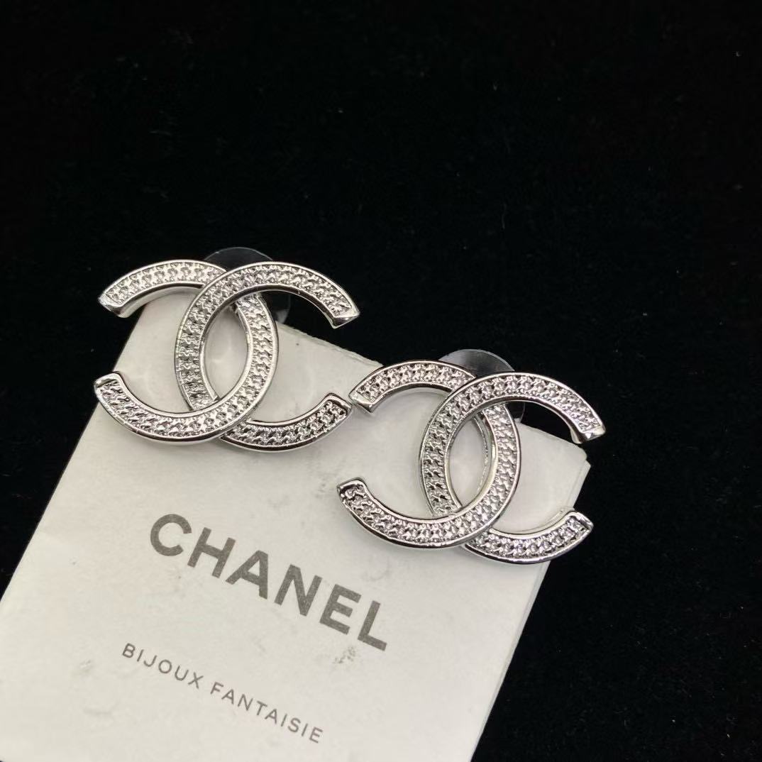 CHANE1 シンプルダブルCロゴピアス【50％割引+送料無料】