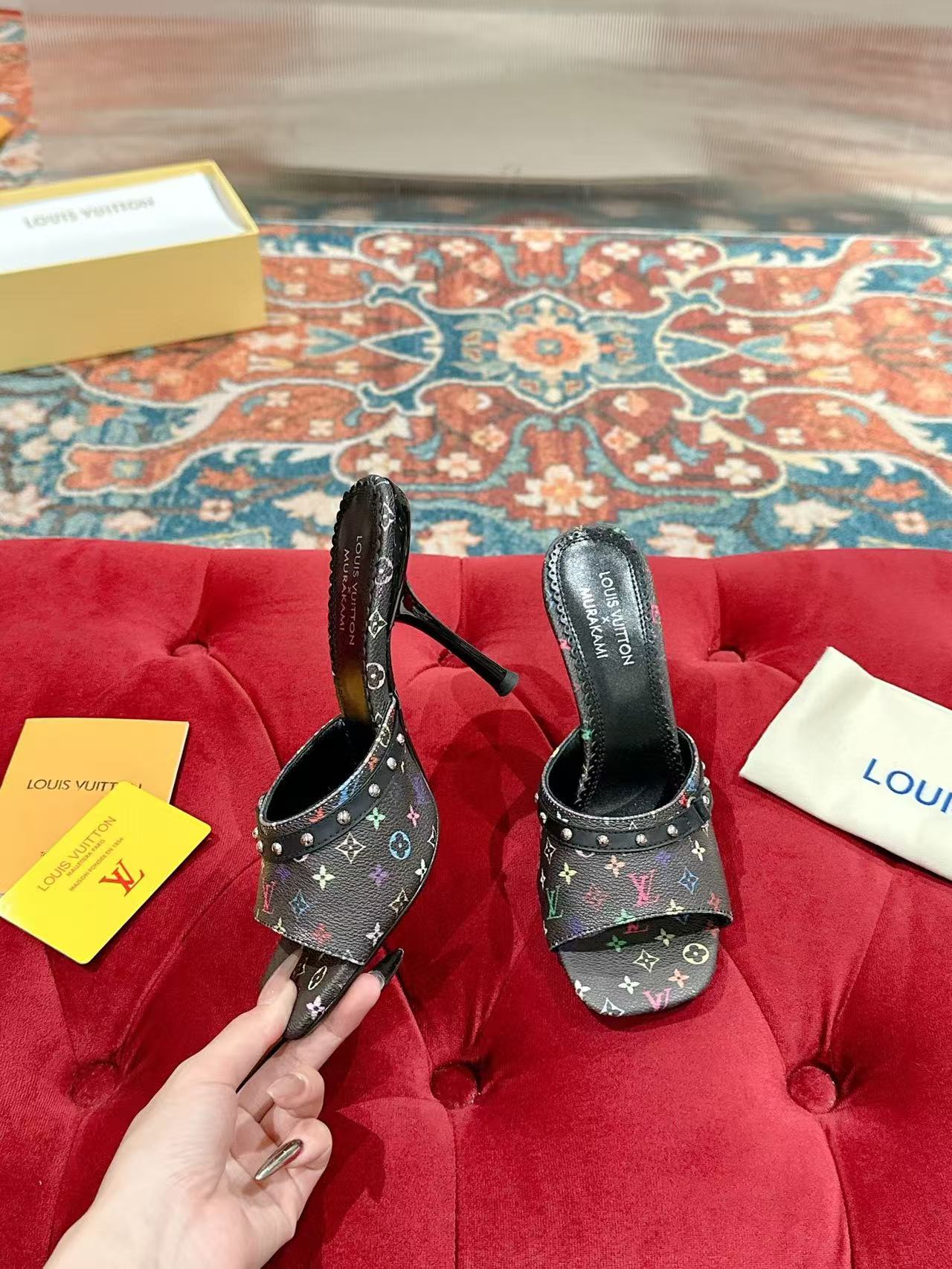 LV 高品質プリントハイヒール【50％割引+送料無料】