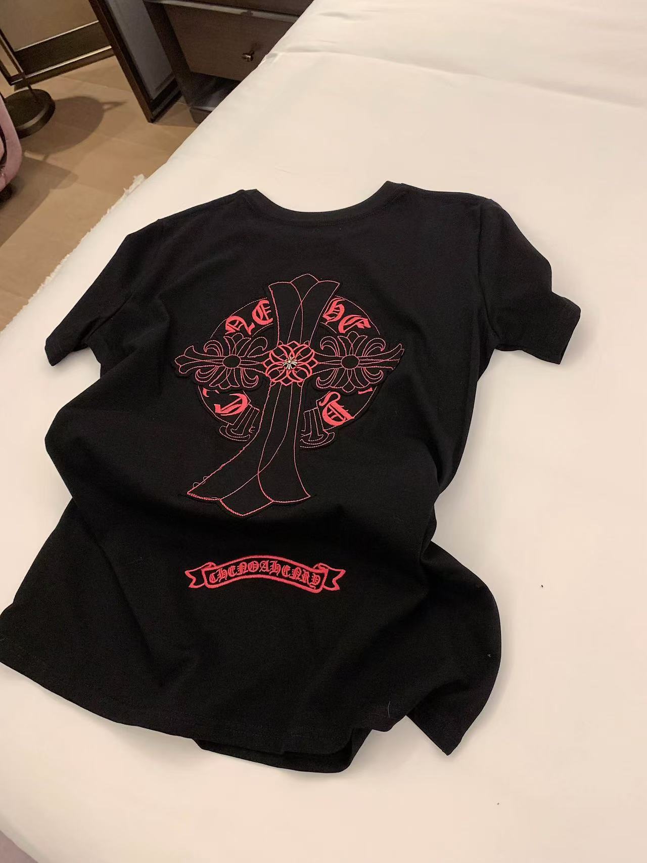 Chr0me Hearts クロス刺繍Tシャツ【50％割引+送料無料】