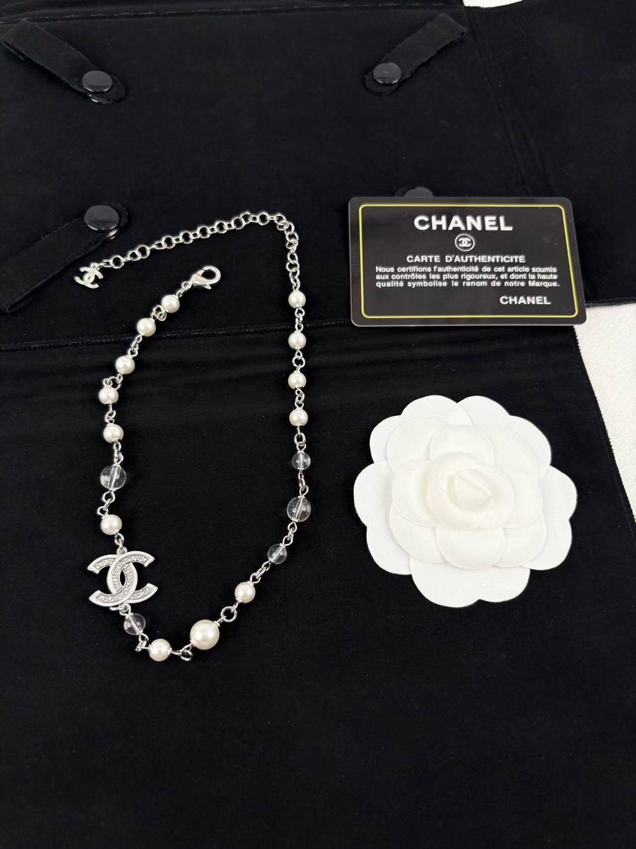 CHANE1 ダブルC スパンコール パールネックレス【50％割引+送料無料】