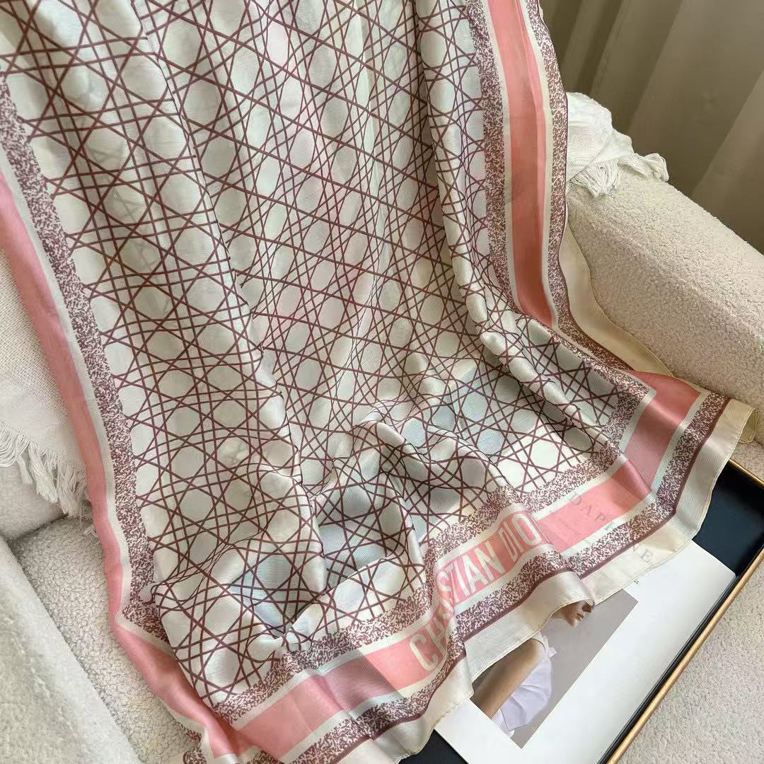 DI0R チェック柄シルクスカーフ【 50％割引+送料無料】