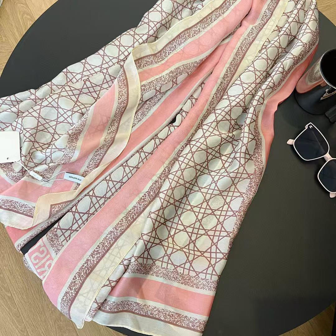 DI0R チェック柄シルクスカーフ【 50％割引+送料無料】